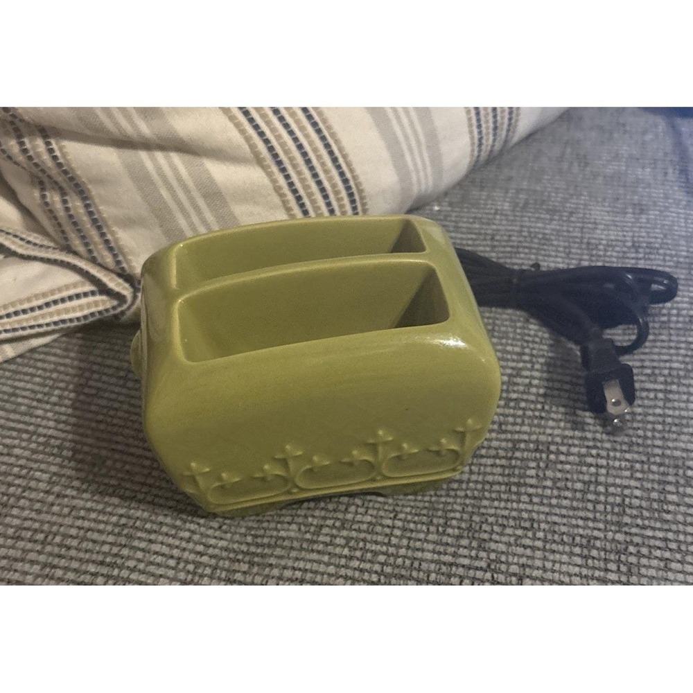 Vintage Carson Home Green Toaster Wax Oil Melter Wall Plug-in Home Fragrance
